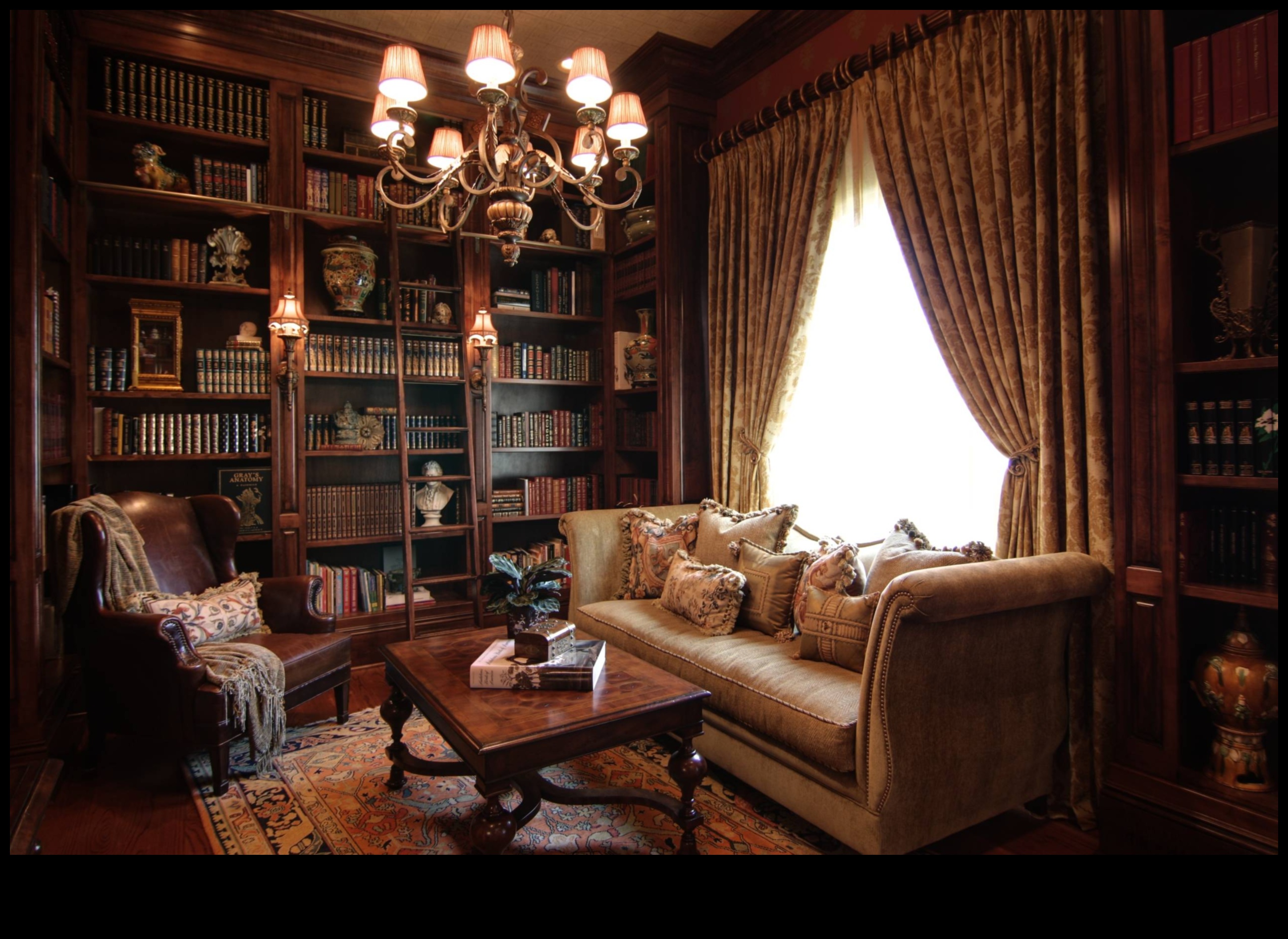 Viktorijas laikmeta biroja dekors ar antīku eleganci