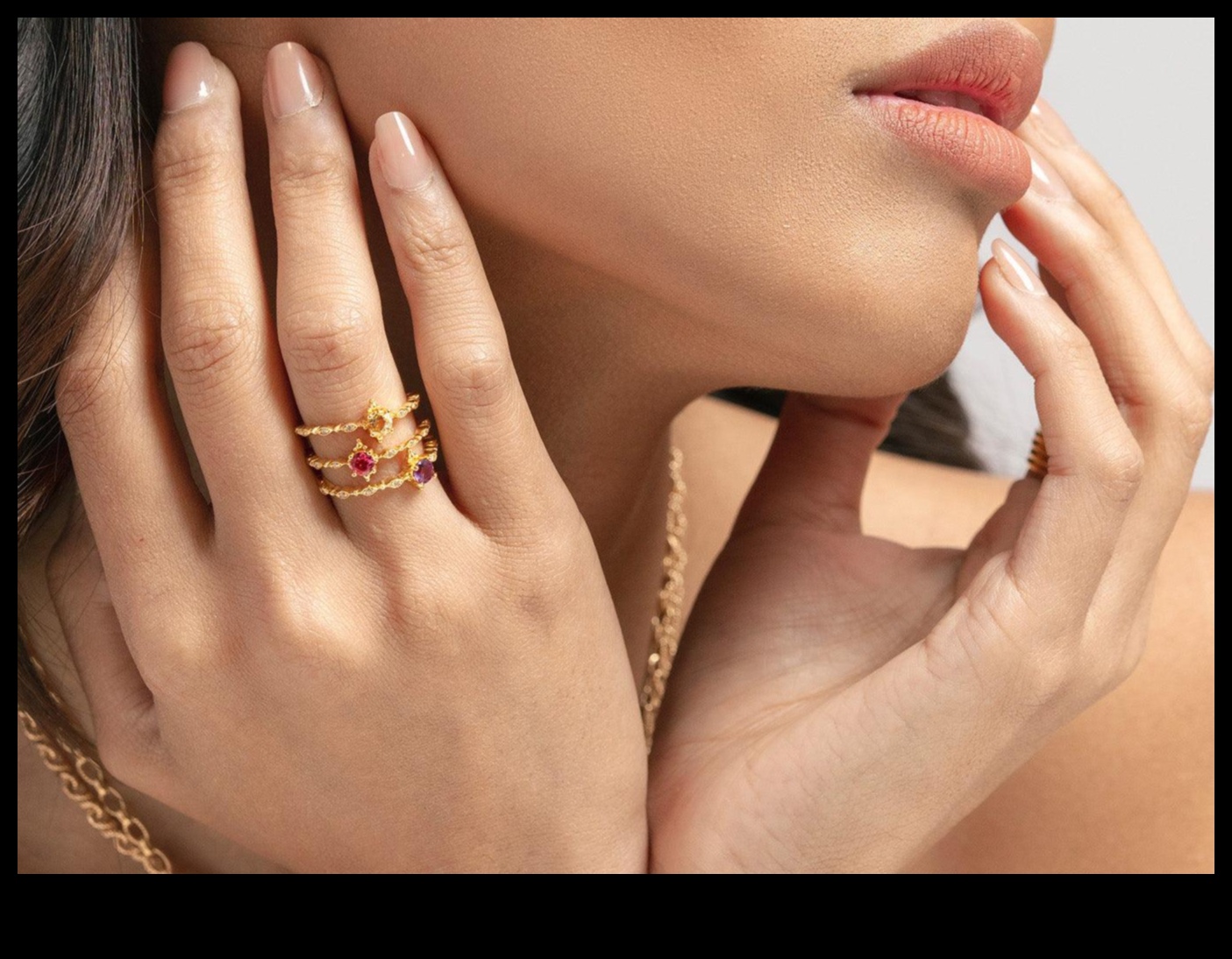 Mirdzošas saites: savienojiet savu stilu ar mūsu gredzenu spīdumu