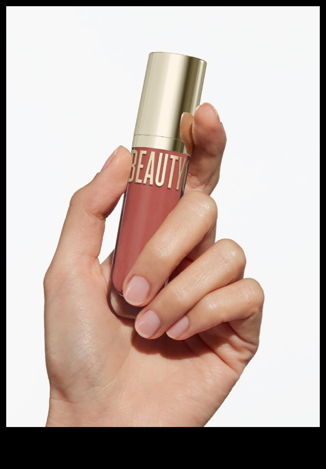 Beyond Clear: izpētiet rotaļīgas Statement lūpu spīduma krāsas