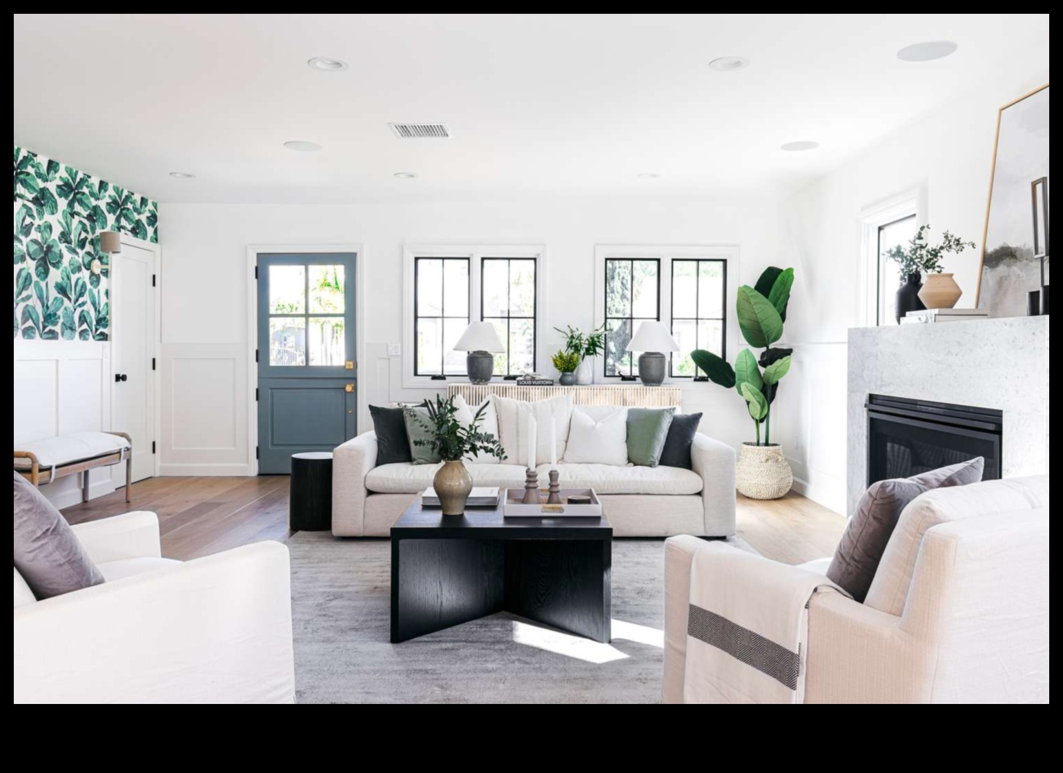 10 obligāti mājas dekorēšanas priekšmeti modernām dzīvojamām telpām