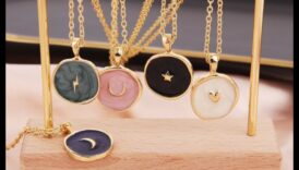 Debesu harmonija: sazinieties ar zvaigznēm mūsu debesu rotaslietās