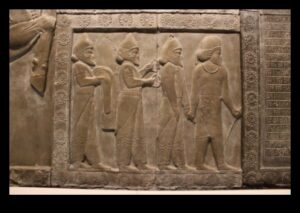 Šumeru simetrija: mākslinieciskais līdzsvars Mezopotāmijas dizainā