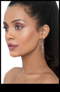 Sunkissed Secrets: Dabiski iedeguma iegūšana ar bronzas krēmu